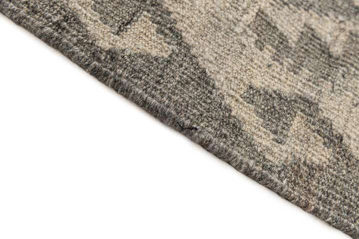 5' 4 x 6' 7 Hand Woven Kilim Maymana Wool Rug