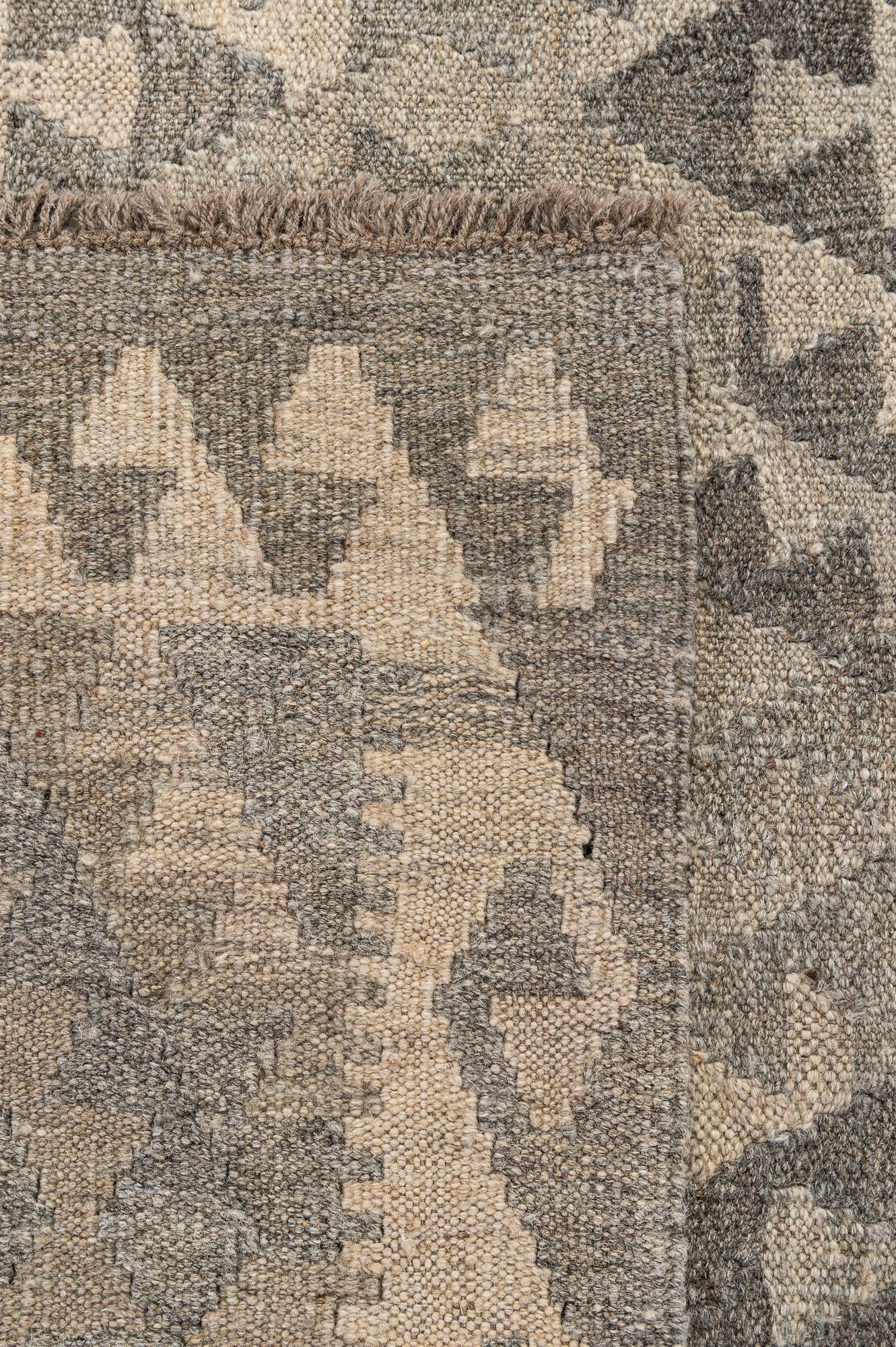 5' 4 x 6' 7 Hand Woven Kilim Maymana Wool Rug