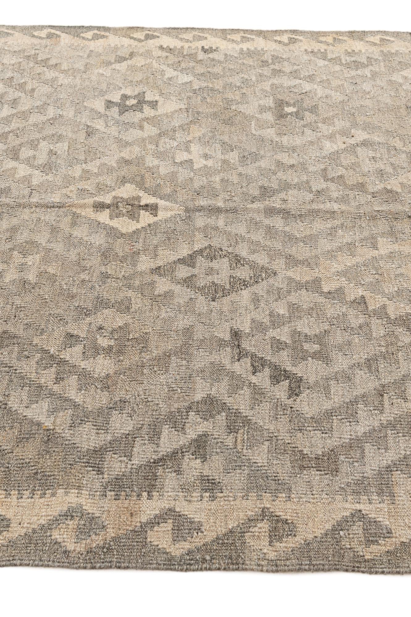 5' 3 x 6' 7 Hand Woven Kilim Maymana Wool Rug