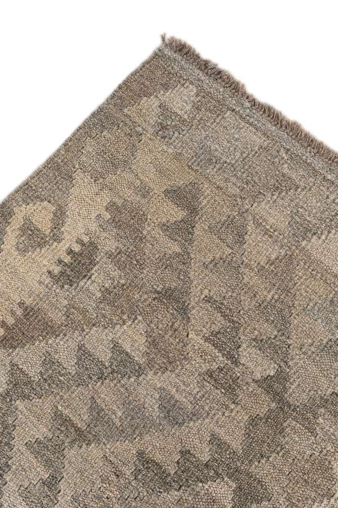 5' 3 x 6' 7 Hand Woven Kilim Maymana Wool Rug