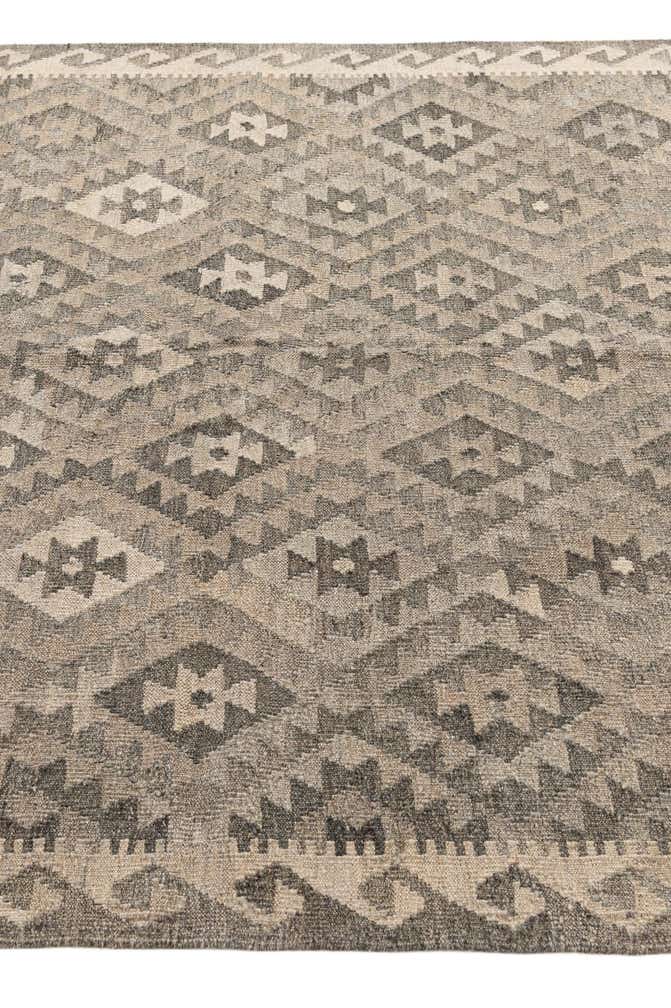 5' 4 x 6' 5 Hand Woven Kilim Maymana Wool Rug