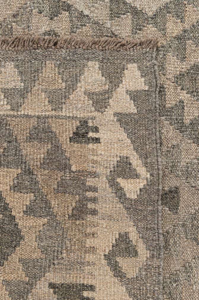 5' 4 x 6' 5 Hand Woven Kilim Maymana Wool Rug