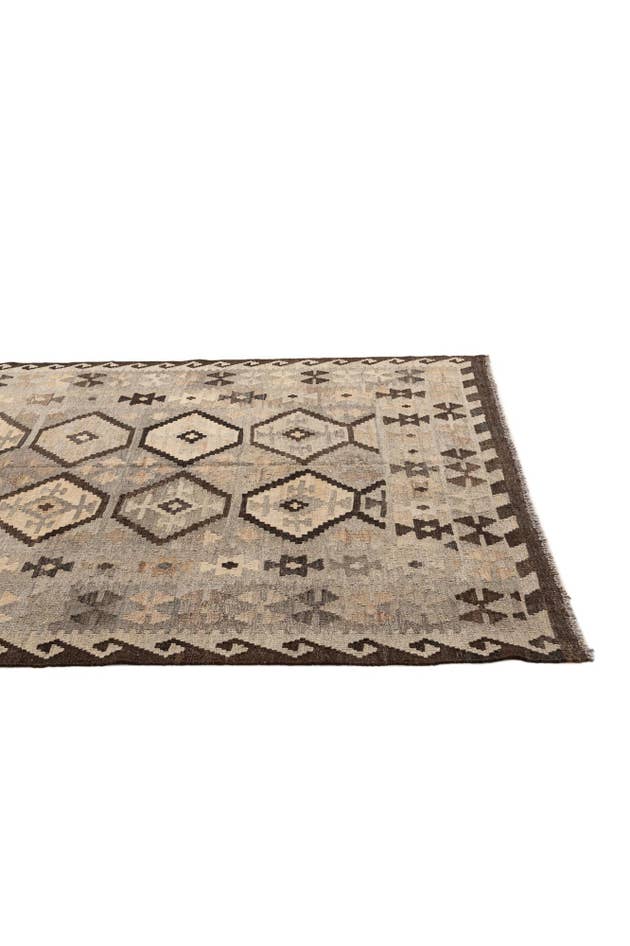 Detail image of 5' x 6' 7 Hand Woven Kilim Maymana Wool Rug