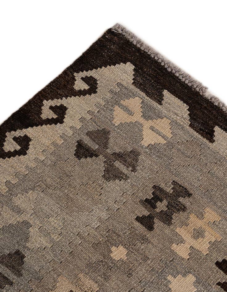 Detail image of 5' x 6' 7  Hand Woven Kilim Maymana Wool Rug