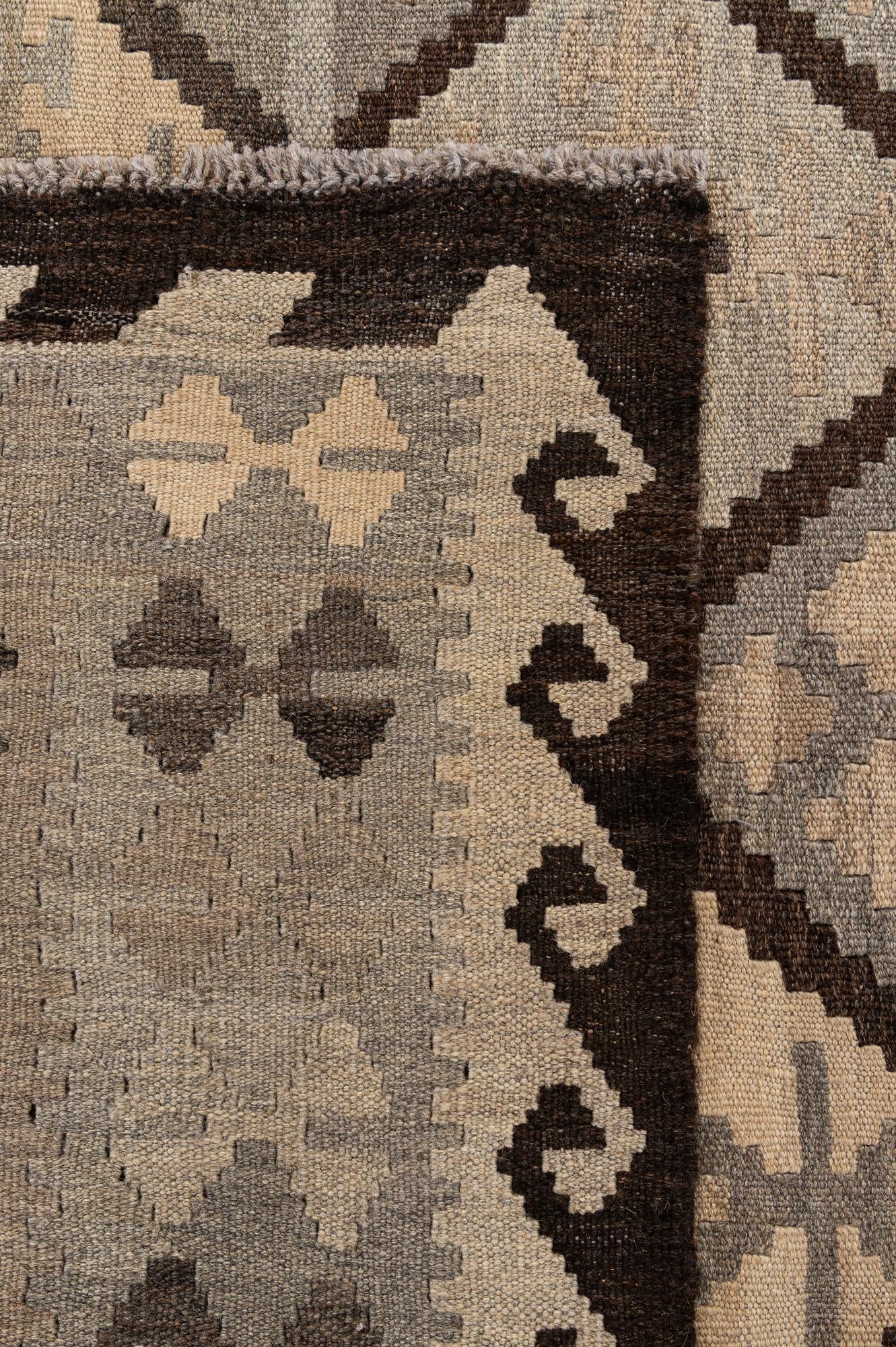 5' x 6' 7 Hand Woven Kilim Maymana Wool Rug