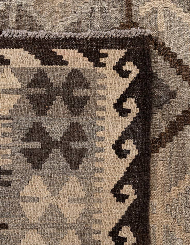 Detail image of 5' 1 x 6' 6  Hand Woven Kilim Maymana Wool Rug