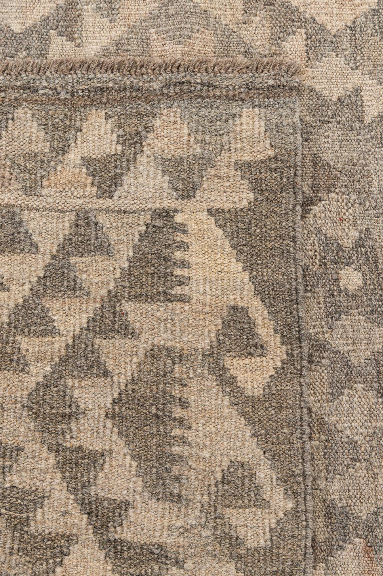 5' 3 x 6' 7 Hand Woven Kilim Maymana Wool Rug