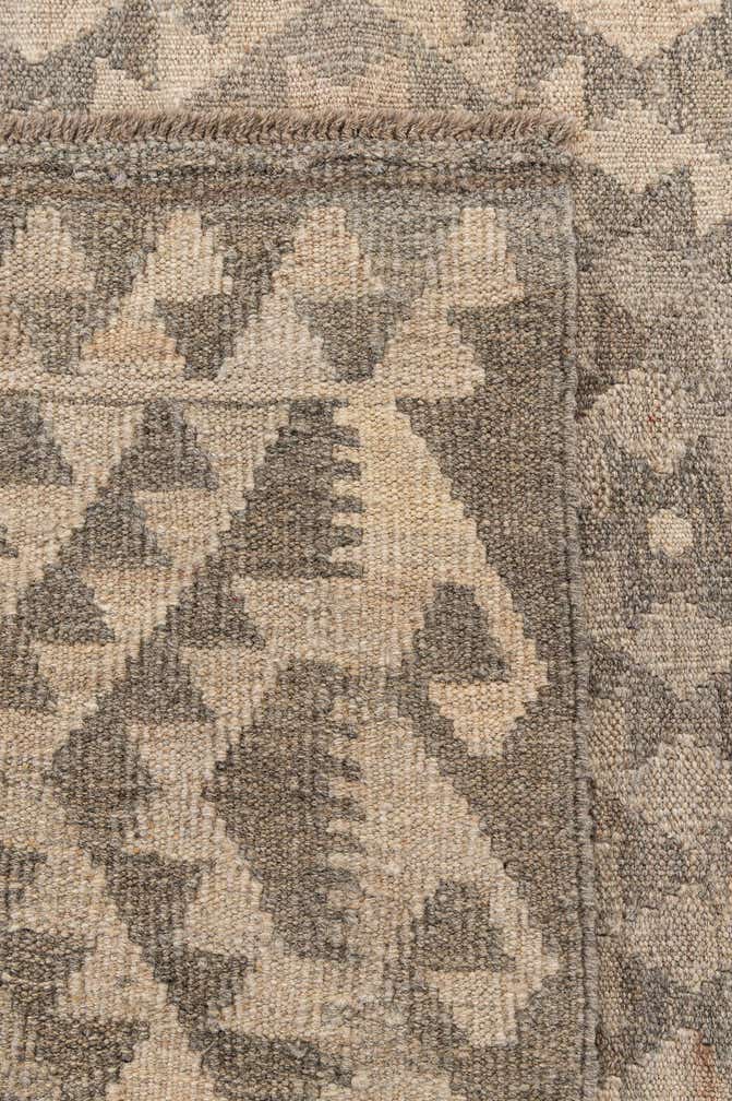 5' 3 x 6' 7 Hand Woven Kilim Maymana Wool Rug