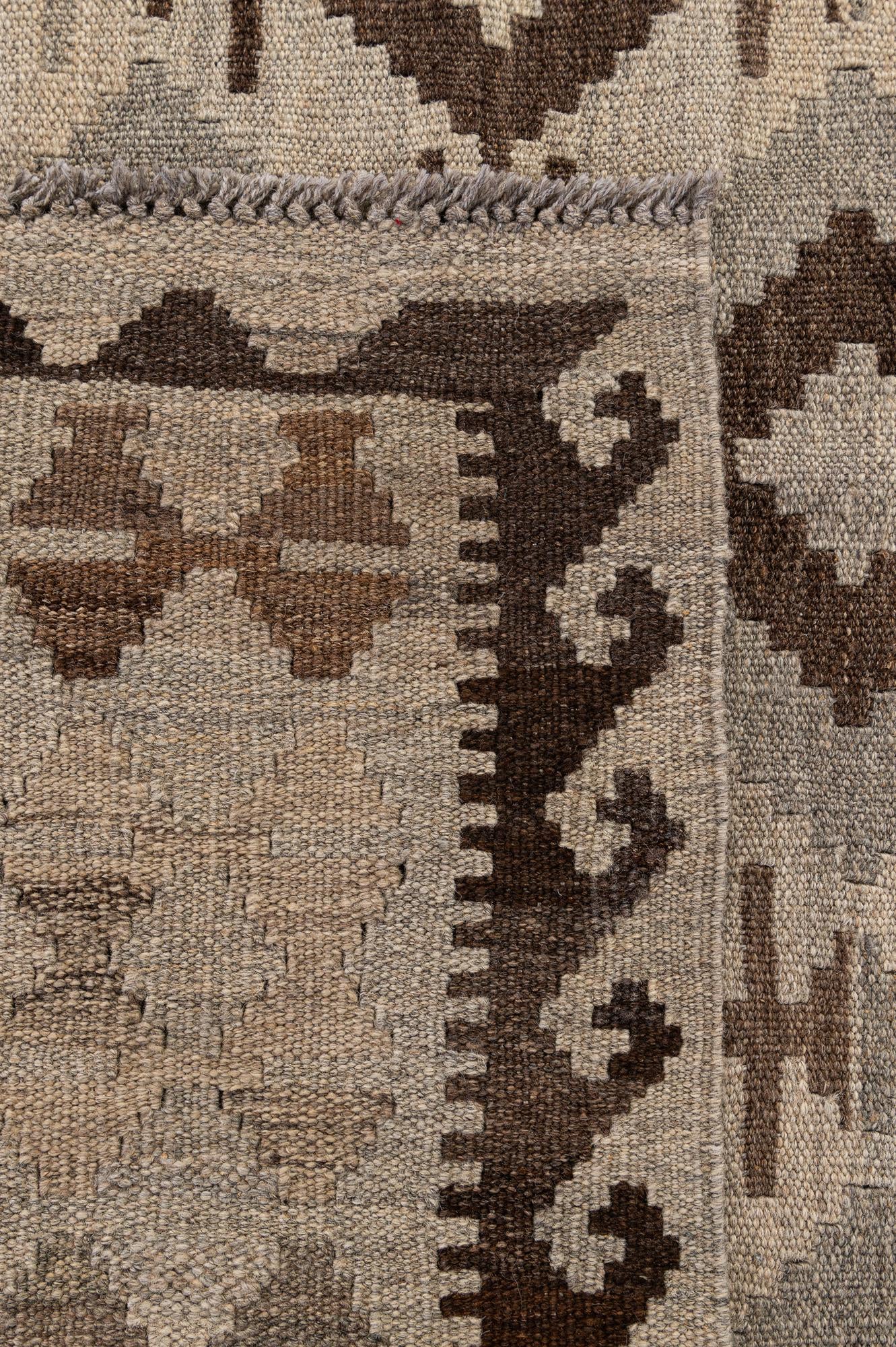 5' 4 x 6' 5 Hand Woven Kilim Maymana Wool Rug