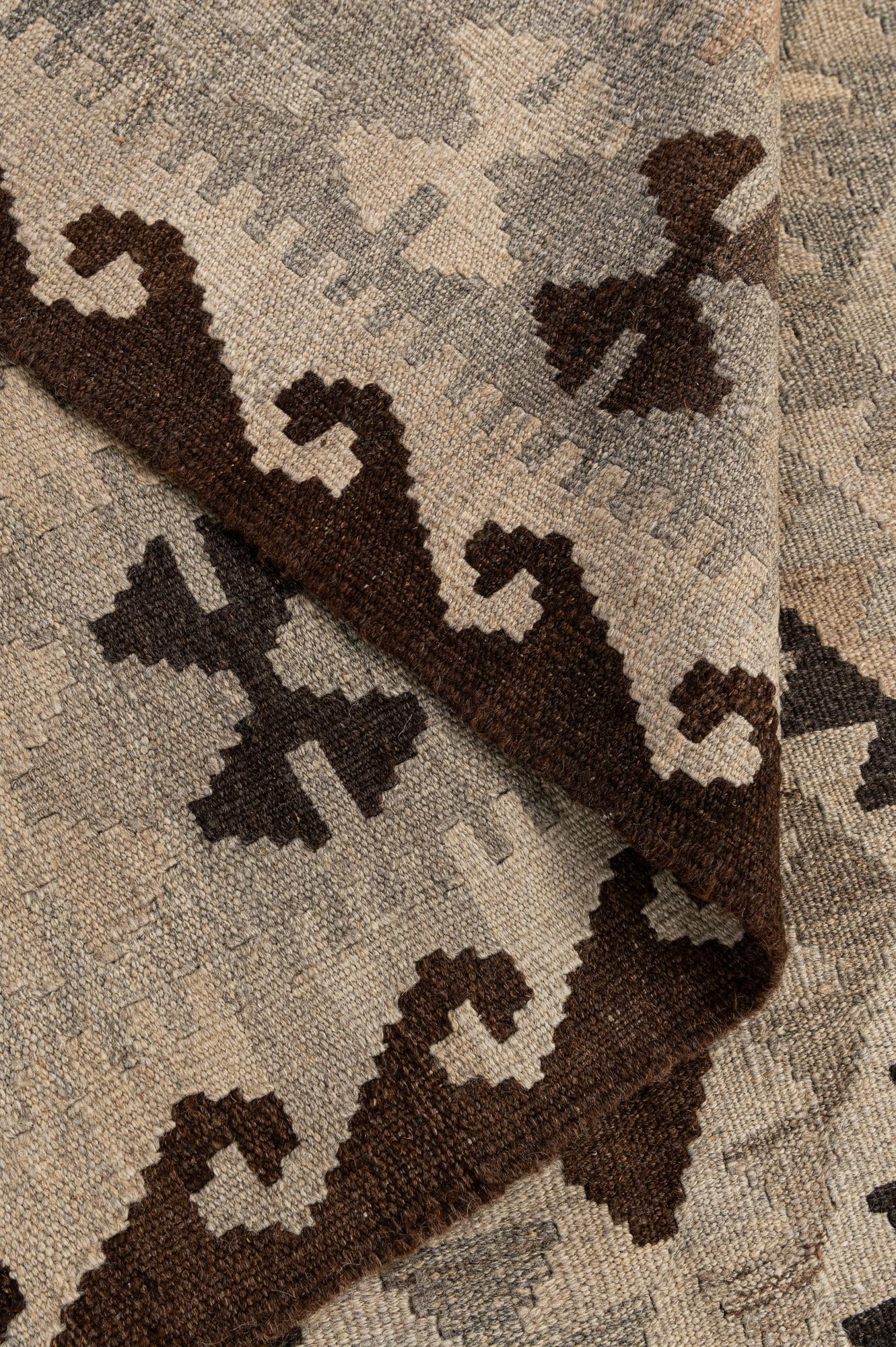 5' 2 x 6' 7 Hand Woven Kilim Maymana Wool Rug