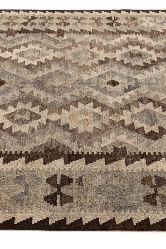 Detail image of 5' 3 x 6' 6 Hand Woven Kilim Maymana Wool Rug