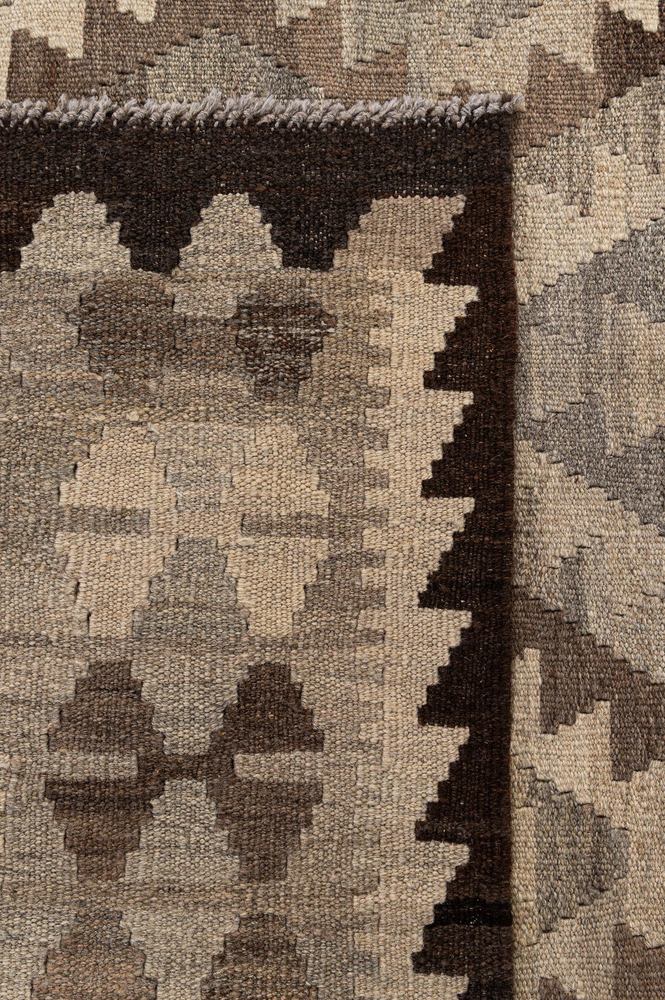5' 3 x 6' 6 Hand Woven Kilim Maymana Wool Rug