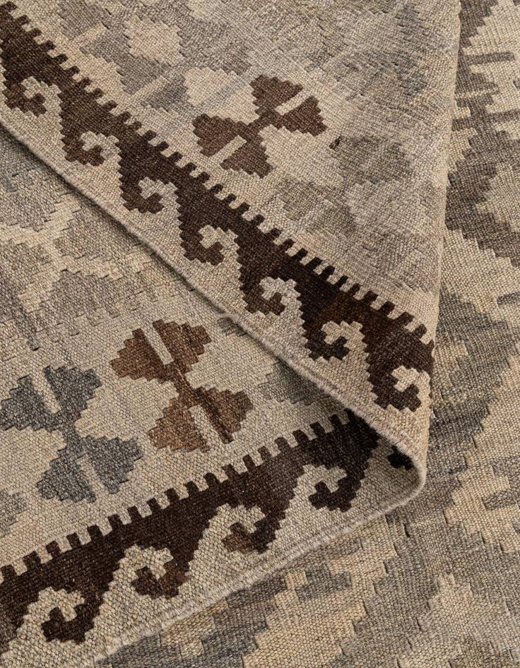 Detail image of 5' 3 x 6' 6  Hand Woven Kilim Maymana Wool Rug