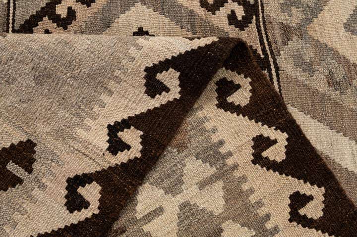 5' 2 x 6' 9 Hand Woven Kilim Maymana Wool Rug