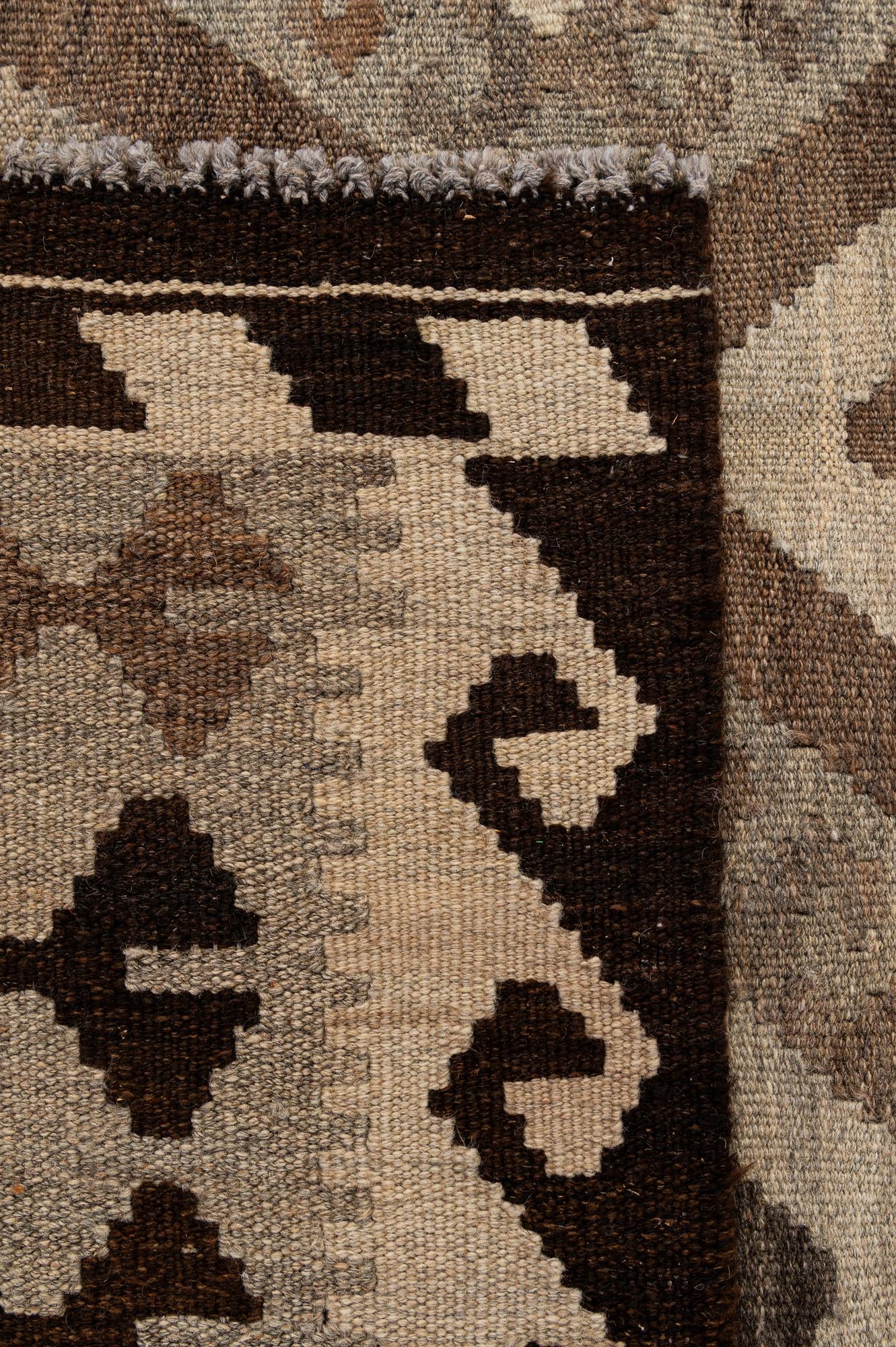 5' 2 x 6' 9 Hand Woven Kilim Maymana Wool Rug
