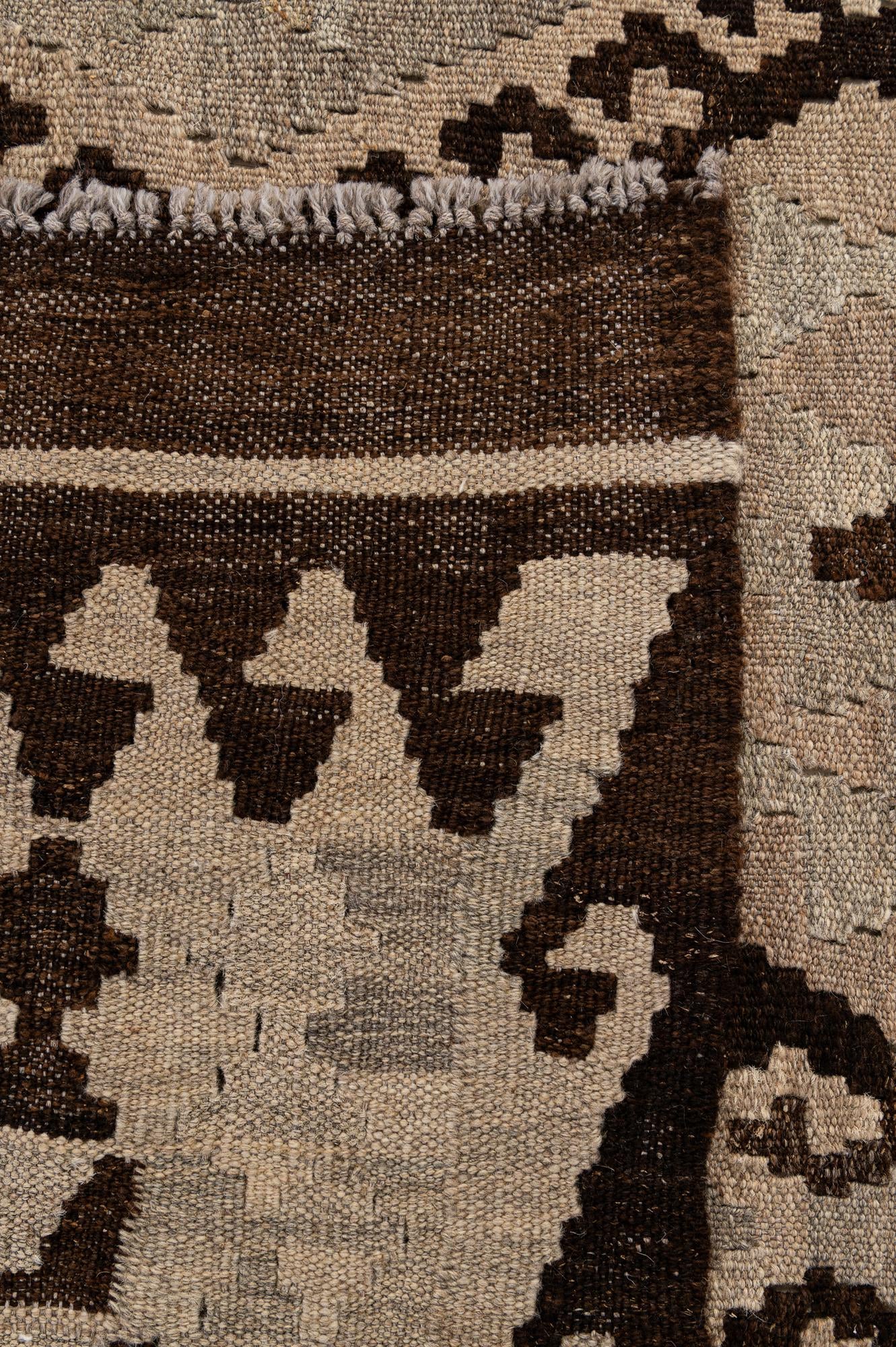 5' 4 x 6' 10 Hand Woven Kilim Maymana Wool Rug