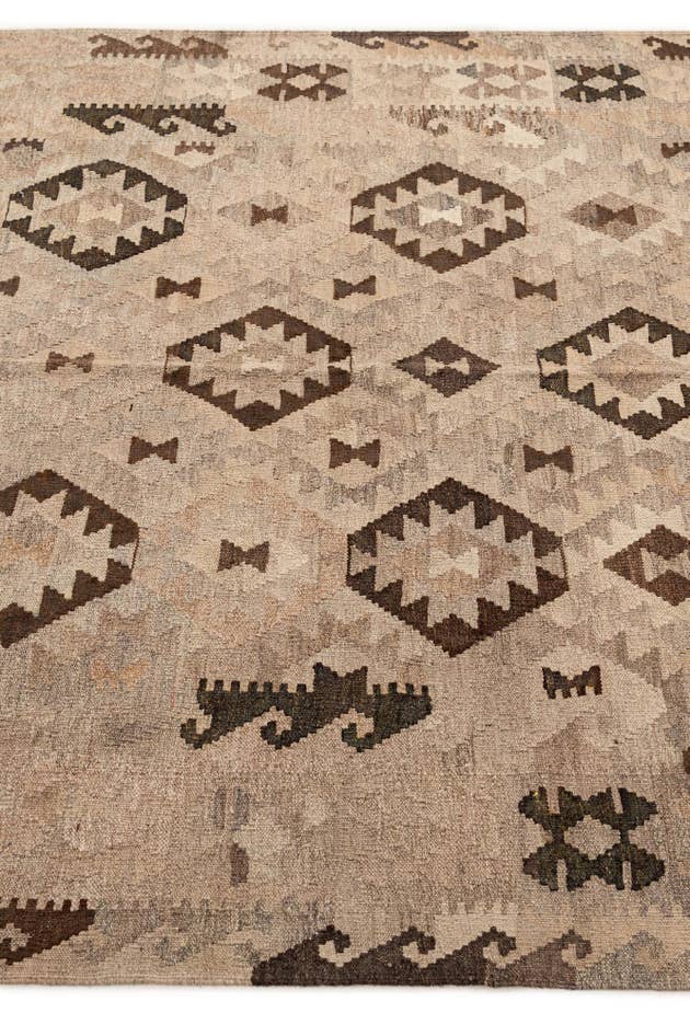 Detail image of 5' 2 x 6' 9 Hand Woven Kilim Maymana Wool Rug