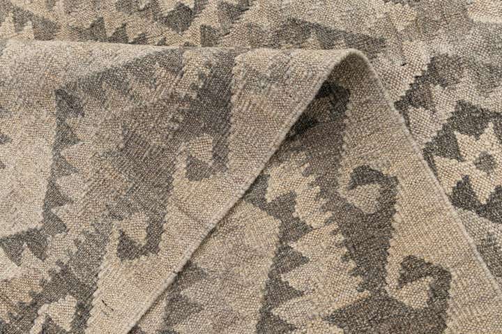 5' 3 x 6' 10 Hand Woven Kilim Maymana Wool Rug