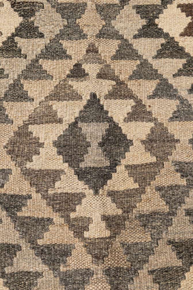 5' 5 x 6' 9 Hand Woven Kilim Maymana Wool Rug