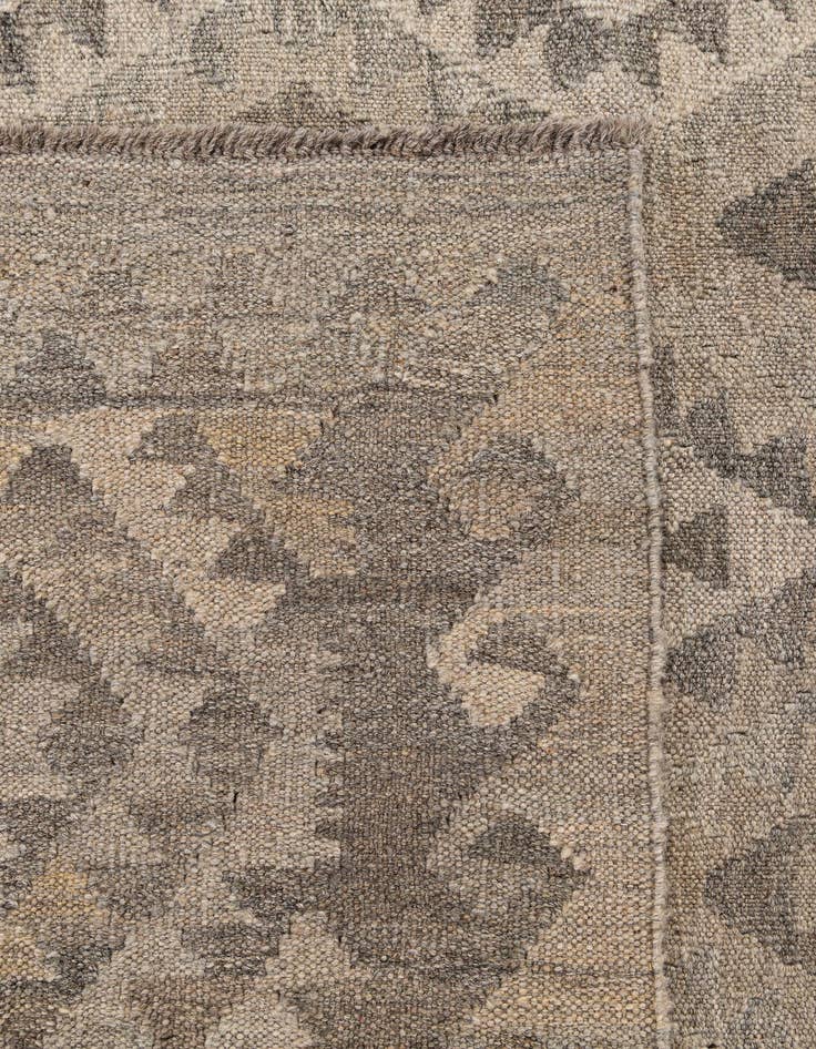 Detail image of 5' 3 x 6' 11  Hand Woven Kilim Maymana Wool Rug