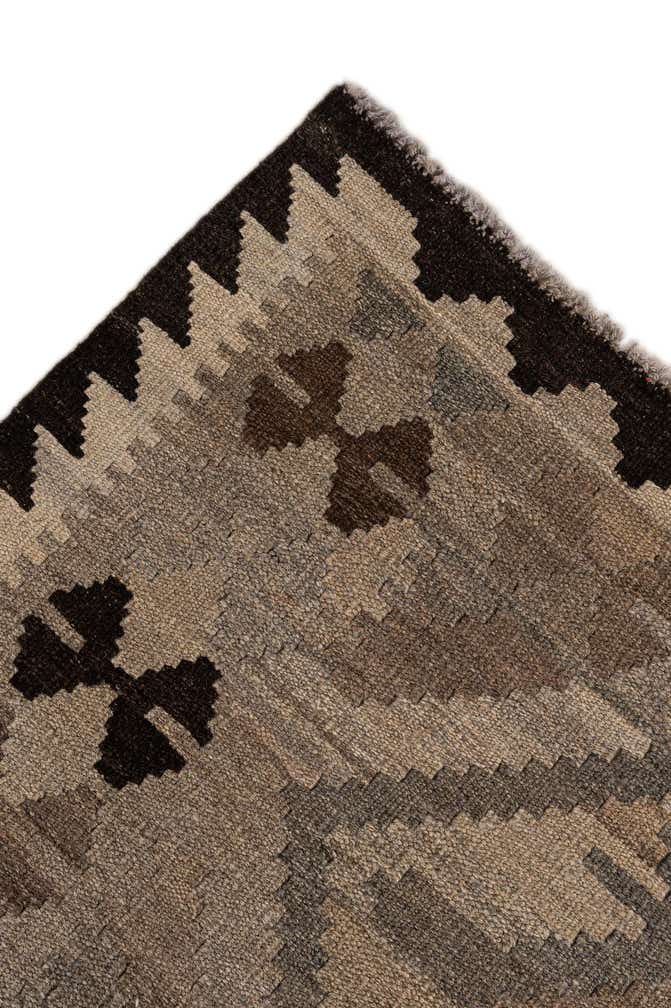 5' x 6' 9 Hand Woven Kilim Maymana Wool Rug