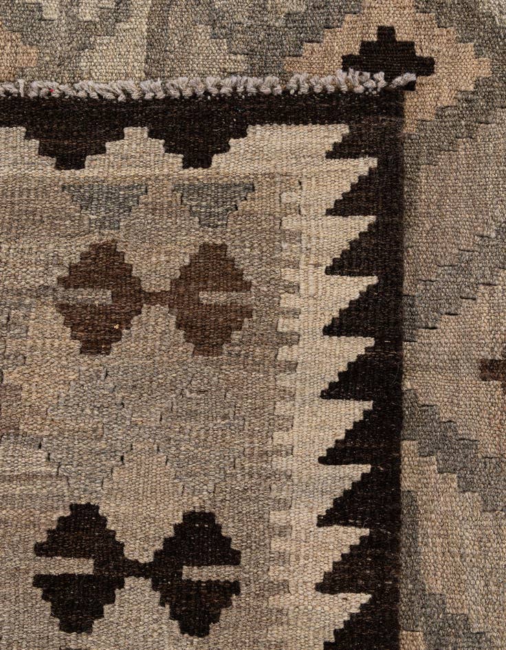 Detail image of 5' x 6' 9  Hand Woven Kilim Maymana Wool Rug