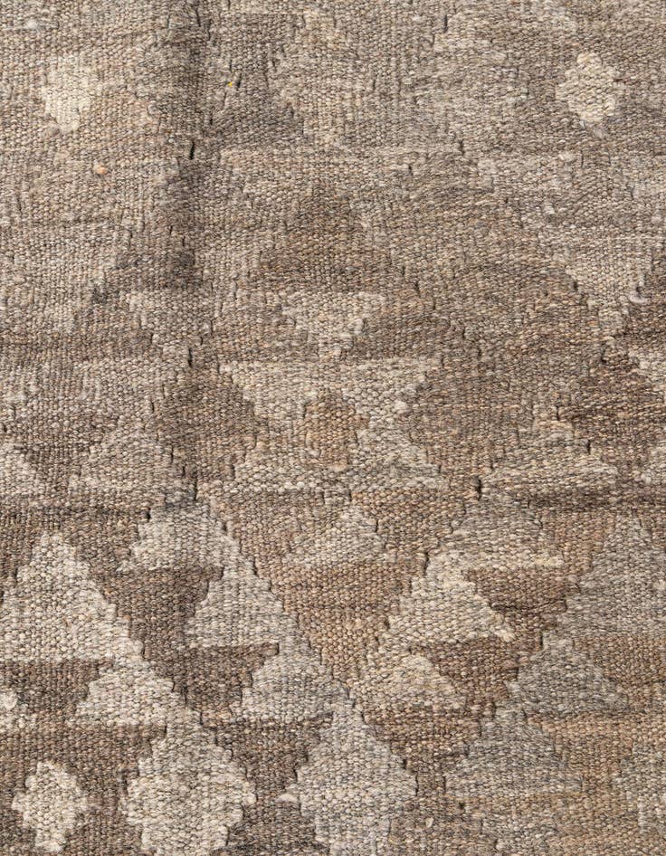 Detail image of 5' 4 x 8'  Hand Woven Kilim Maymana Wool Rug