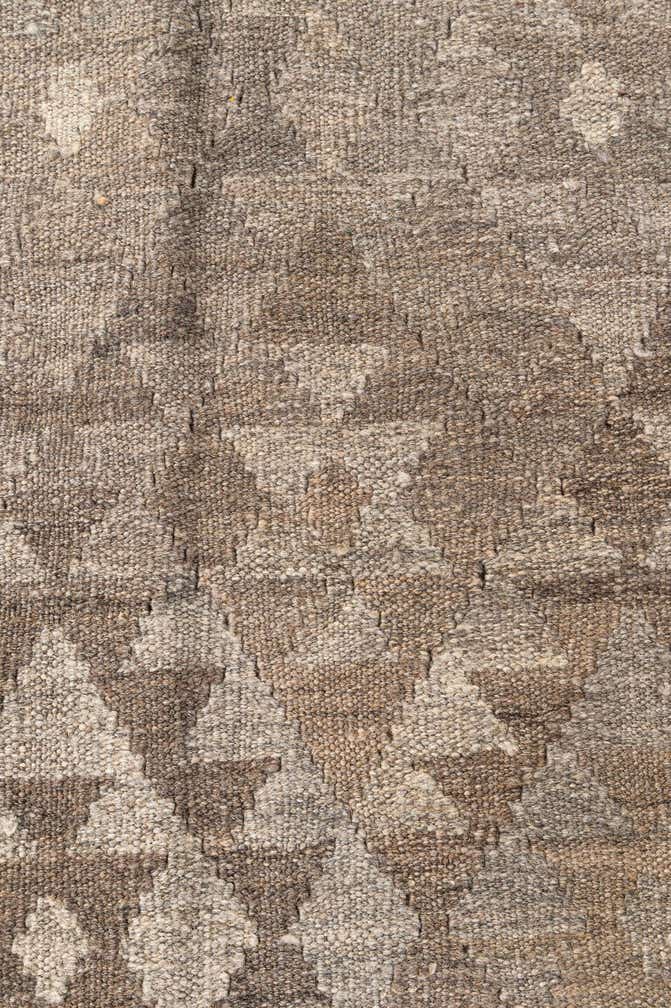 5' 4 x 8' Hand Woven Kilim Maymana Wool Rug