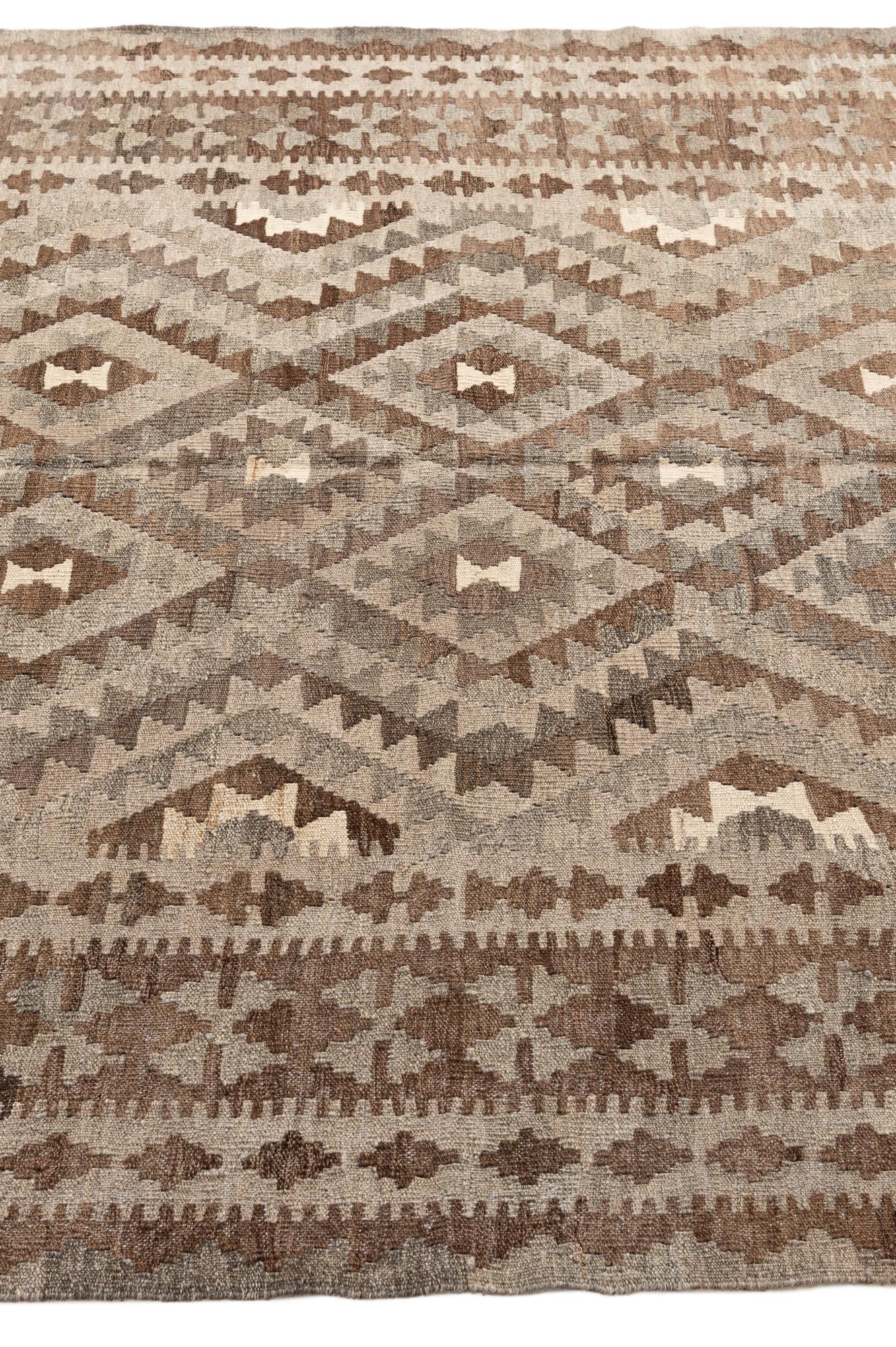 5' 4 x 8' Hand Woven Kilim Maymana Wool Rug