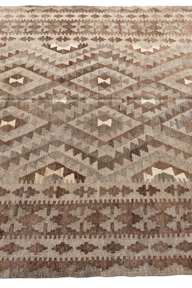 Detail image of 5' 4 x 8' Hand Woven Kilim Maymana Wool Rug