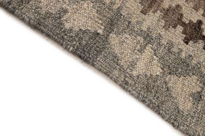 5' 7 x 6' 10 Hand Woven Kilim Maymana Wool Rug