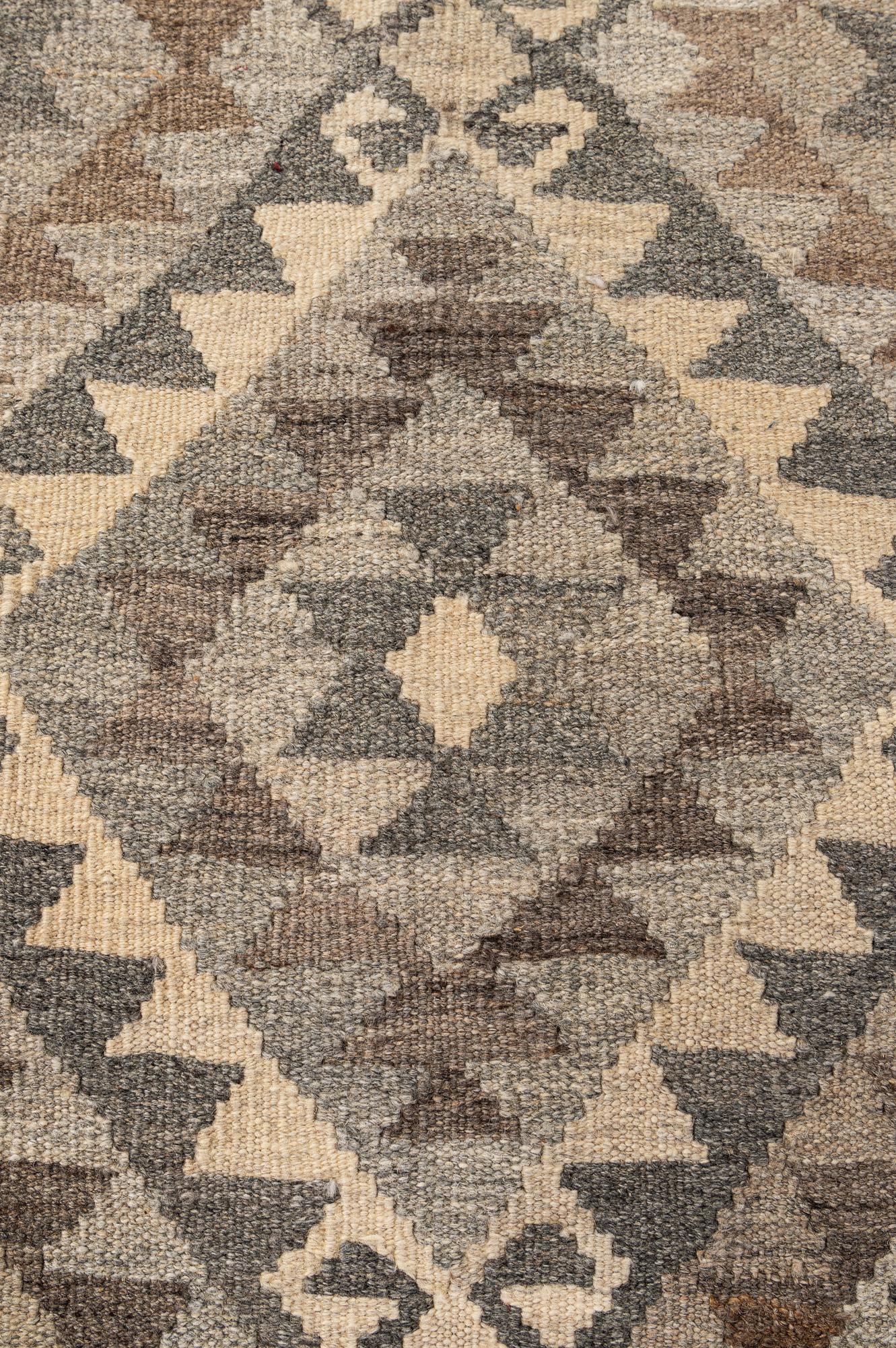 5' 7 x 6' 10 Hand Woven Kilim Maymana Wool Rug