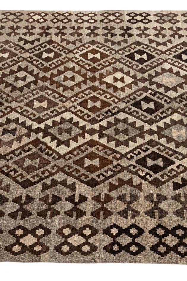 Detail image of 5' 5 x 6' 6 Hand Woven Kilim Maymana Wool Rug