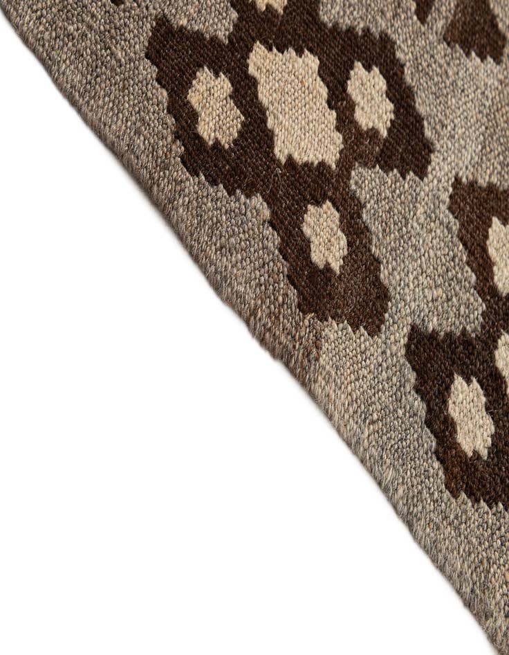 Detail image of 5' 5 x 6' 6  Hand Woven Kilim Maymana Wool Rug