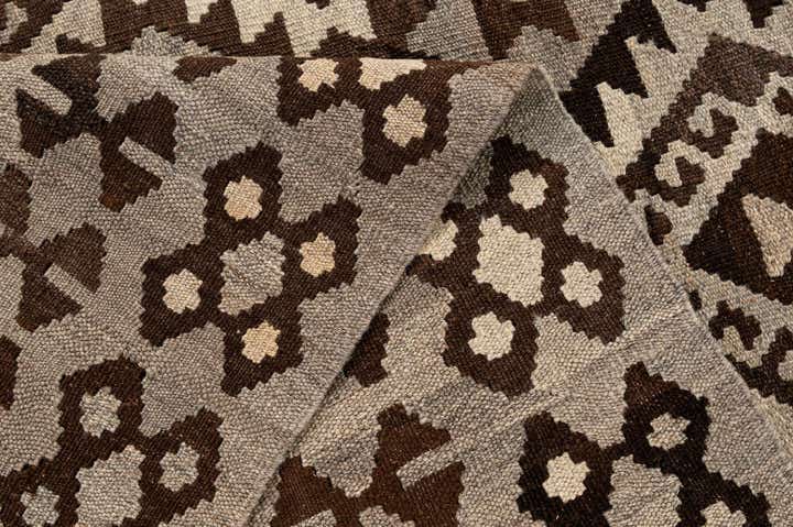 5' 5 x 6' 6 Hand Woven Kilim Maymana Wool Rug