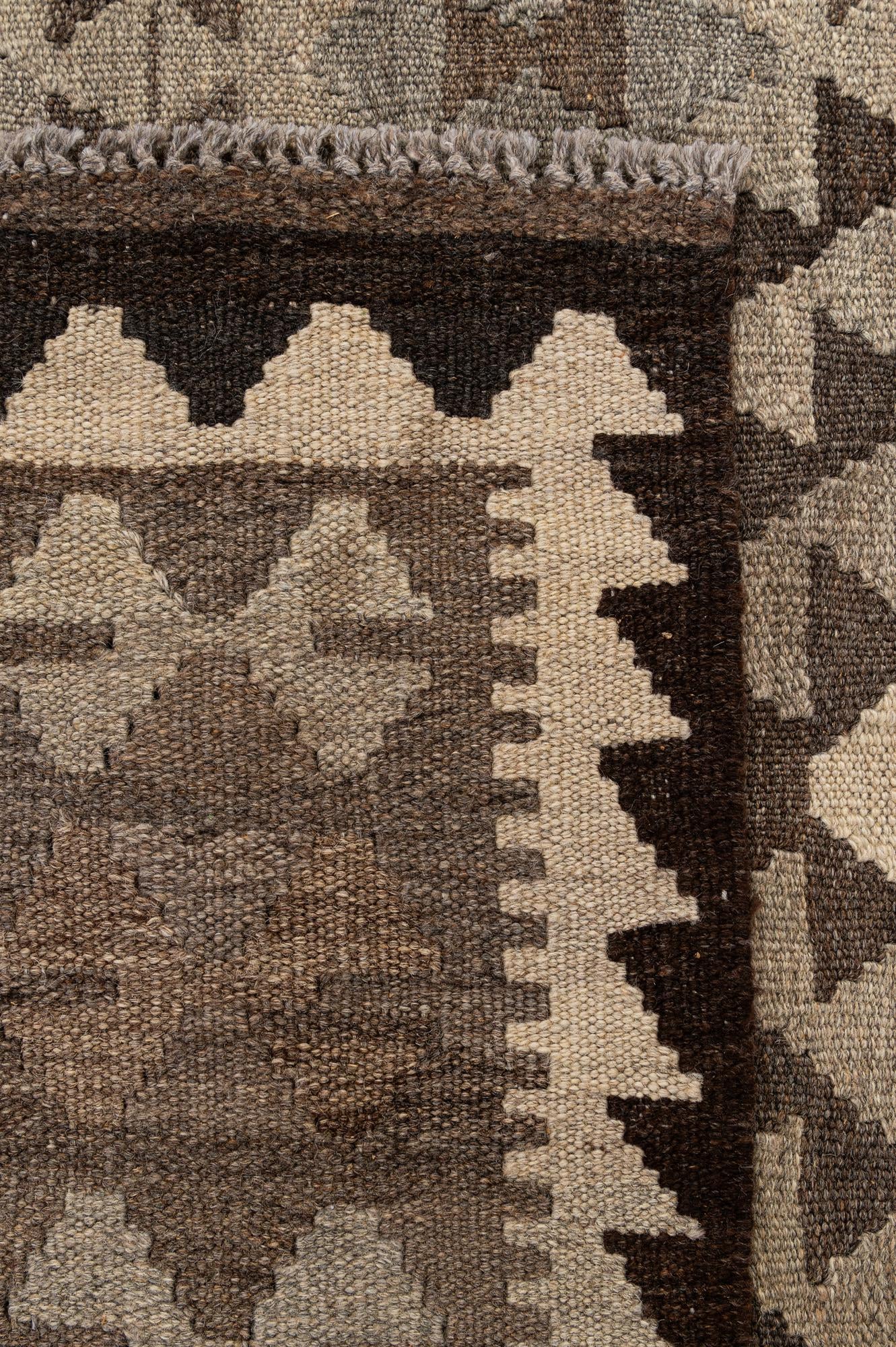 5' 4 x 6' 8 Hand Woven Kilim Maymana Wool Rug
