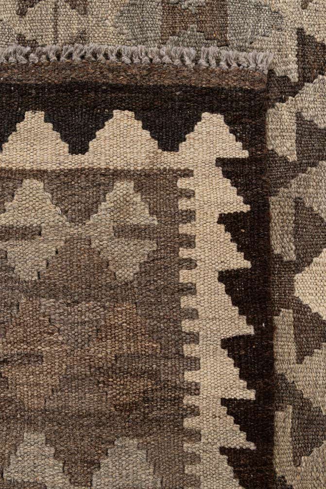 5' 4 x 6' 8 Hand Woven Kilim Maymana Wool Rug