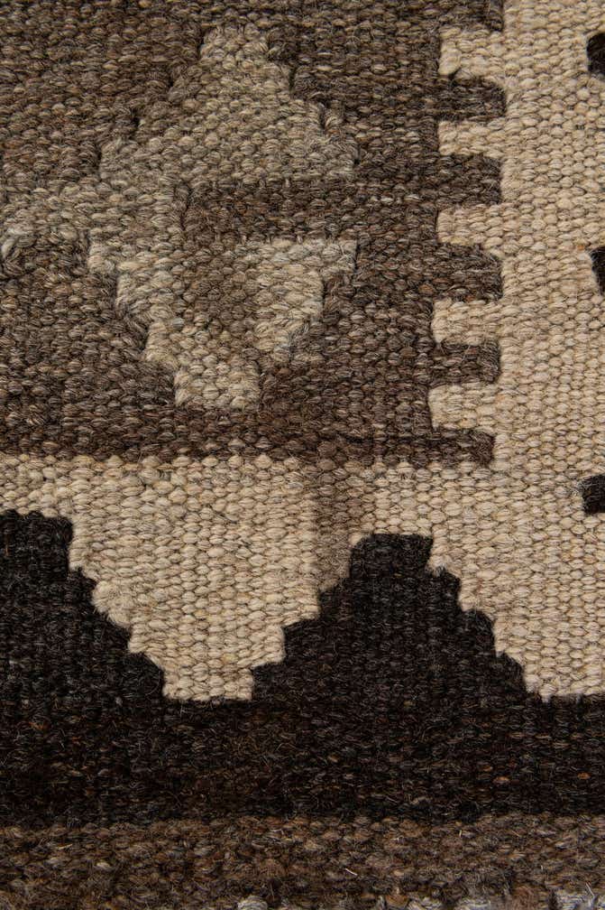 5' 4 x 6' 8 Hand Woven Kilim Maymana Wool Rug