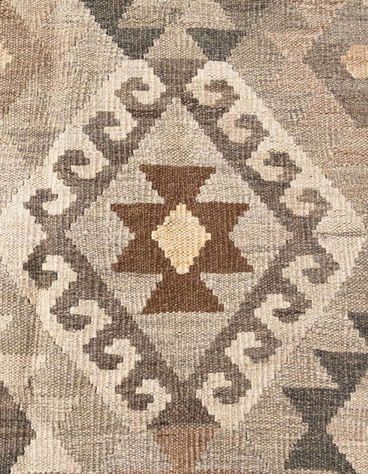Detail image of 5' 8 x 7' 8  Hand Woven Kilim Maymana Wool Rug
