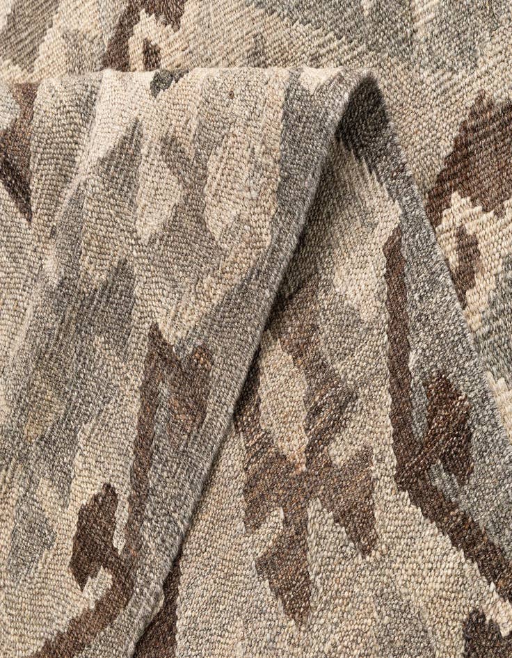 Detail image of 5' 9 x 7' 11  Hand Woven Kilim Maymana Wool Rug