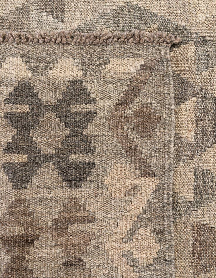Detail image of 5' 8 x 7' 10  Hand Woven Kilim Maymana Wool Rug
