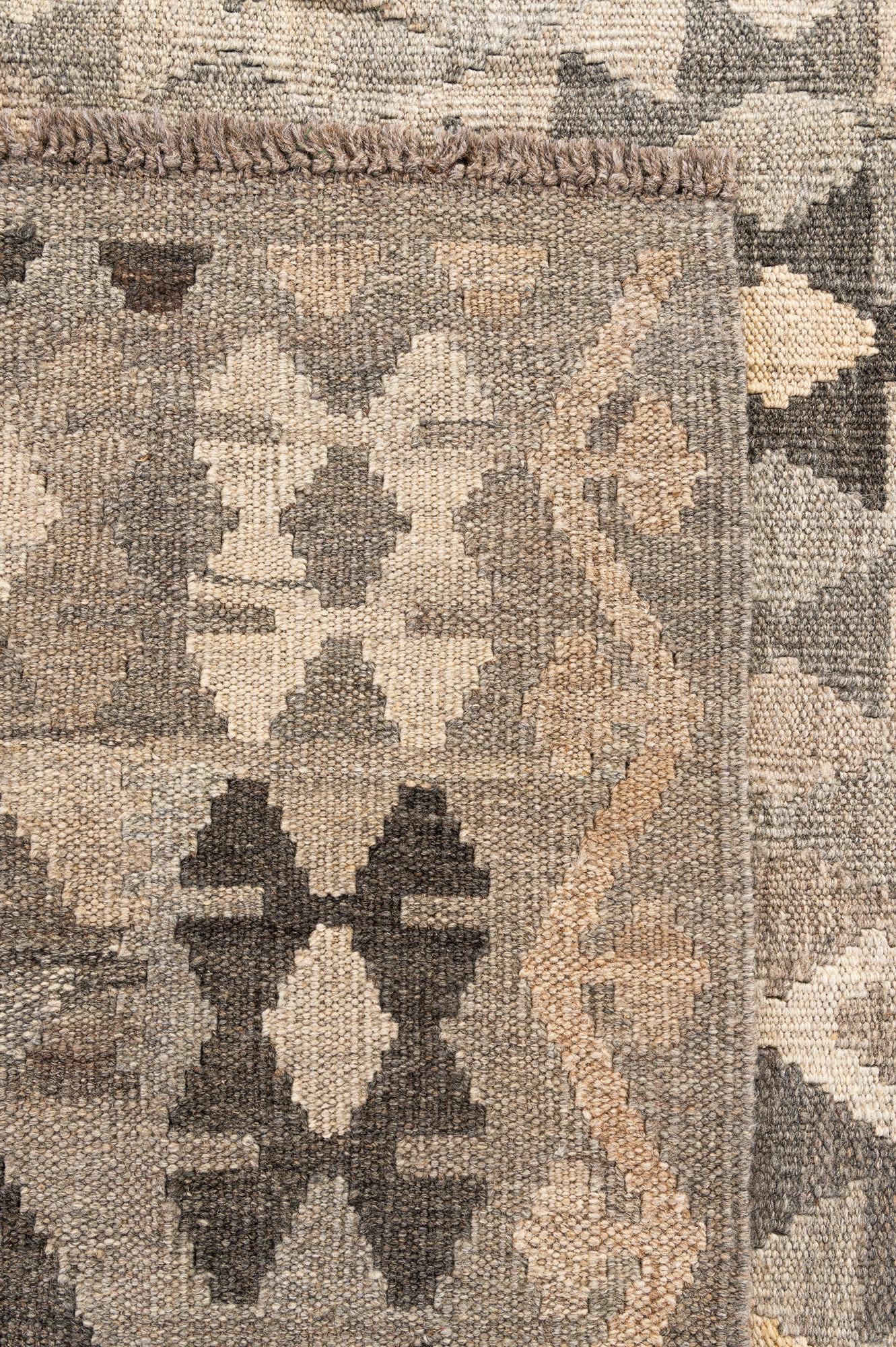 5' 7 x 7' 10 Hand Woven Kilim Maymana Wool Rug