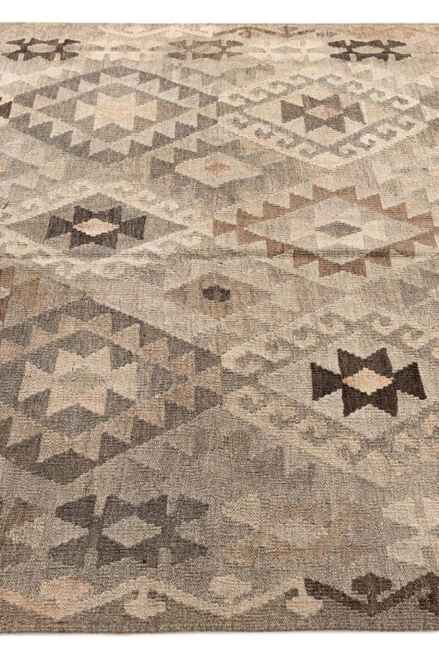 Detail image of 5' 9 x 7' 11 Hand Woven Kilim Maymana Wool Rug