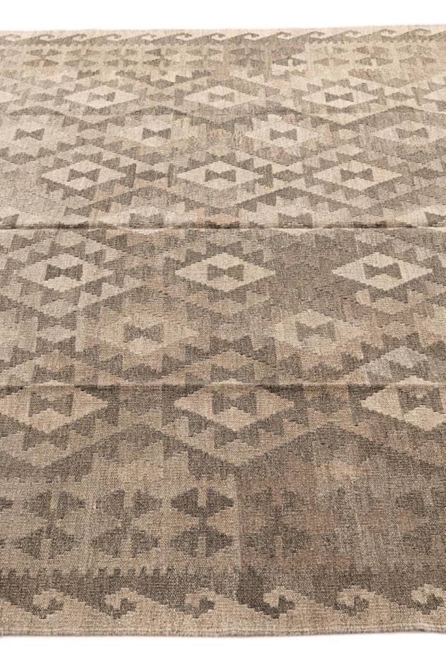 Detail image of 5' 8 x 7' 11 Hand Woven Kilim Maymana Wool Rug