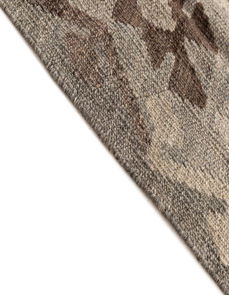 Detail image of 5' 9 x 7' 11  Hand Woven Kilim Maymana Wool Rug