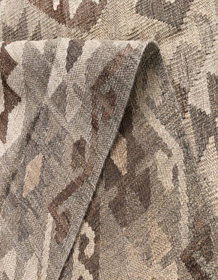 Detail image of 5' 9 x 7' 11  Hand Woven Kilim Maymana Wool Rug