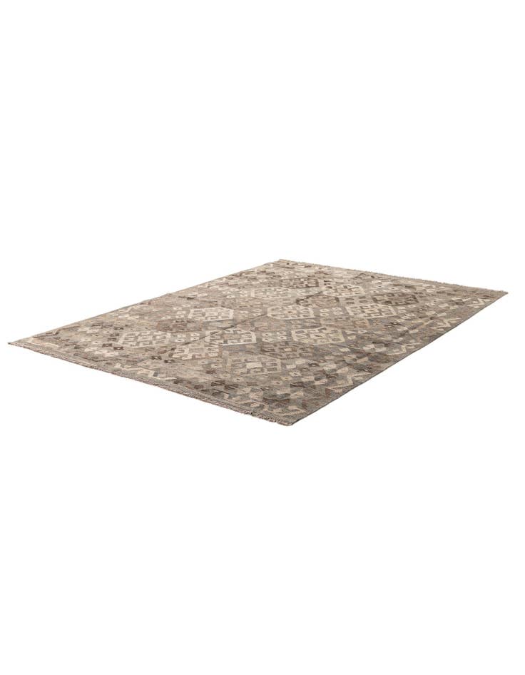 Detail image of 5' 10 x 8' Hand Woven Kilim Maymana Wool Rug