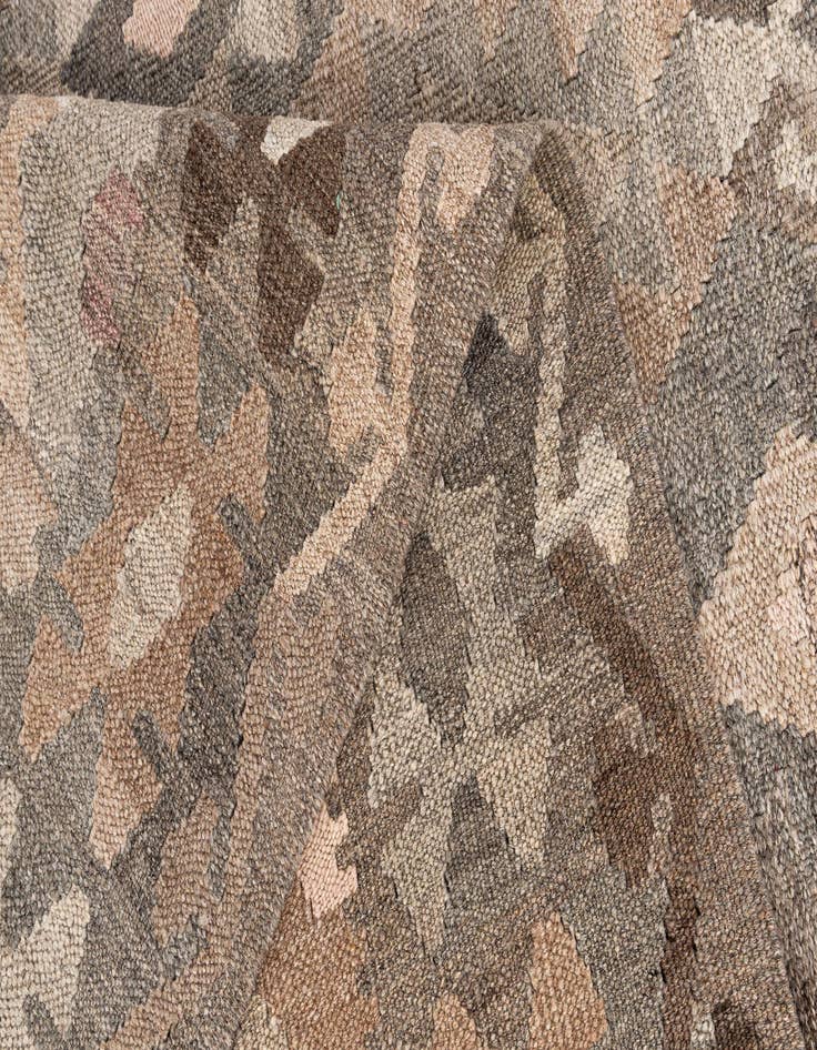 Detail image of 5' 9 x 7' 11  Hand Woven Kilim Maymana Wool Rug