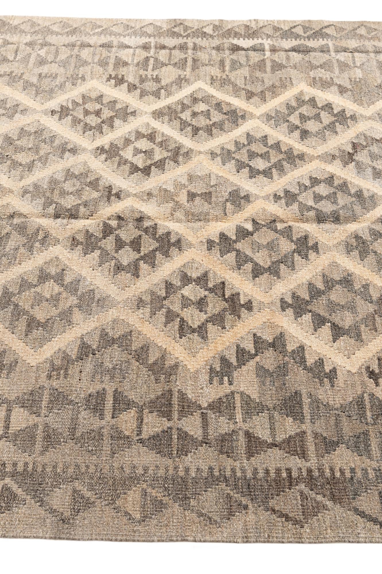 5' 7 x 8' Hand Woven Kilim Maymana Wool Rug