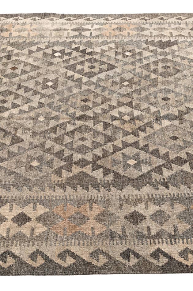 Detail image of 5' 8 x 8' 1 Hand Woven Kilim Maymana Wool Rug
